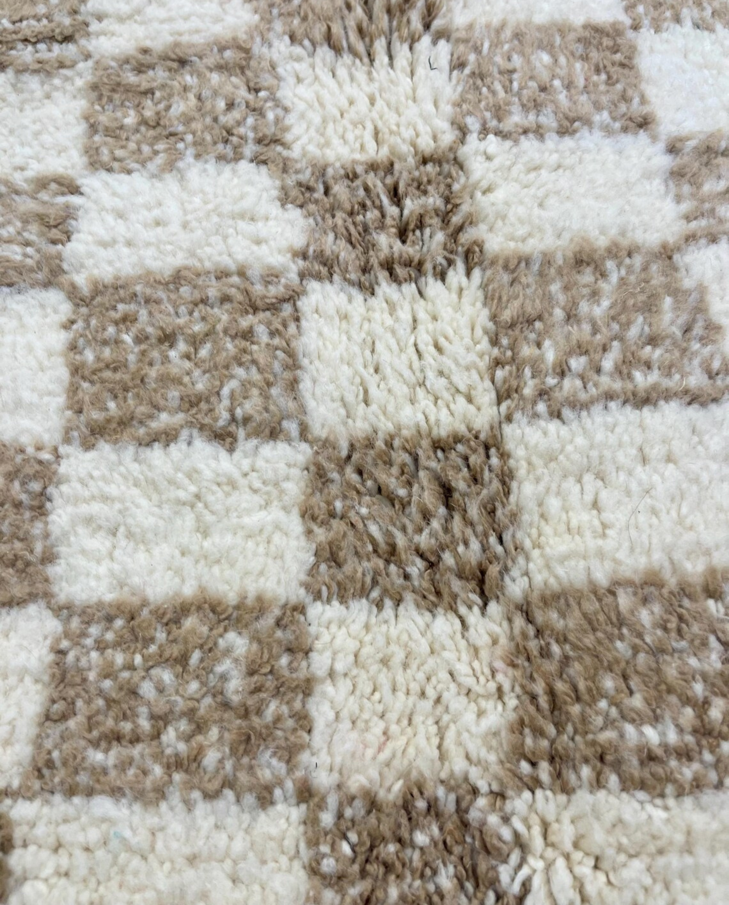 RIMA - Framed Checkerboard Moroccan Rug