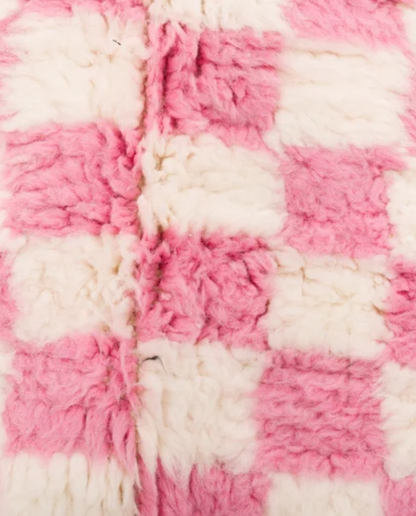 WARDA Beni Ourain pink checker grid Moroccan rug close-up showing hand-knotted wool texture and pile detail, by NURA